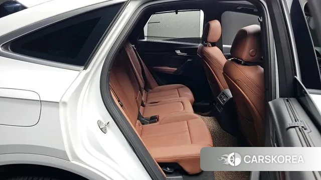 Audi Q5 (FY) 2022 Белый из Кореи, фото 2