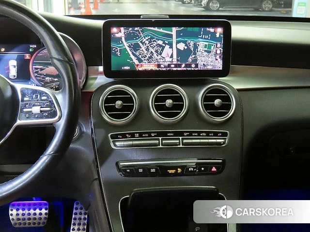 Mercedes-Benz GLC-Class X253 2020 Белый из Кореи, фото 2