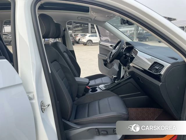 Volkswagen Tanyue 2022 Белый из Китая, фото 2