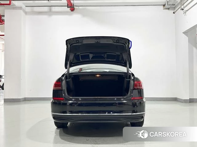 Volkswagen Passat 2025 Черный из Китая, фото 2