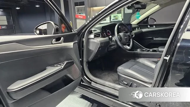 Kia K5 3rd generation 2021 Черный из Кореи, фото 2