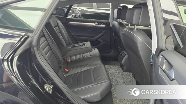 Volkswagen Arteon 2019 Черный из Кореи, фото 2