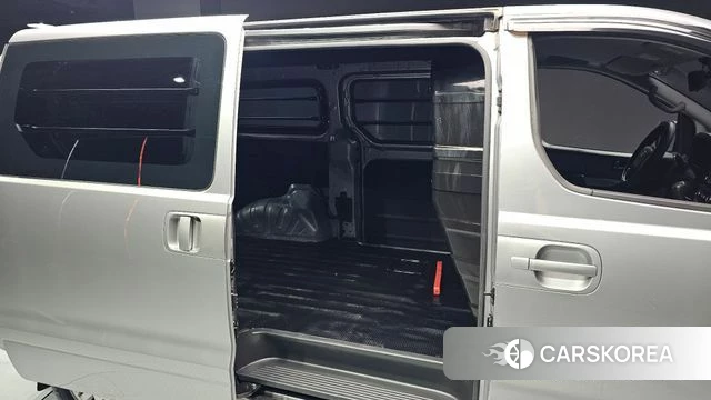 Hyundai The New Grand Starex 2020 Серебристо-серый из Кореи, фото 2