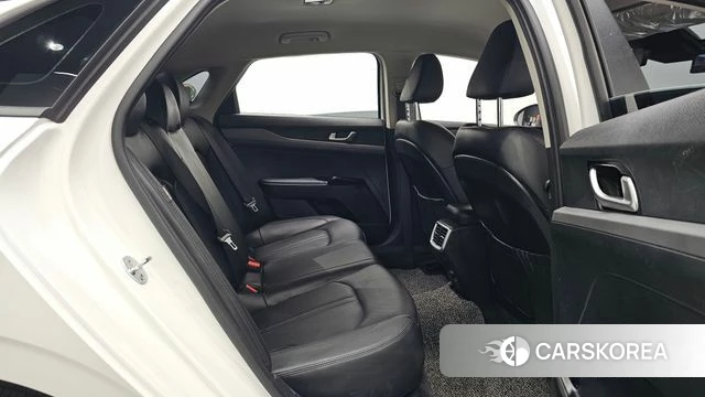 Kia K5 3rd generation 2021 Белый из Кореи, фото 2