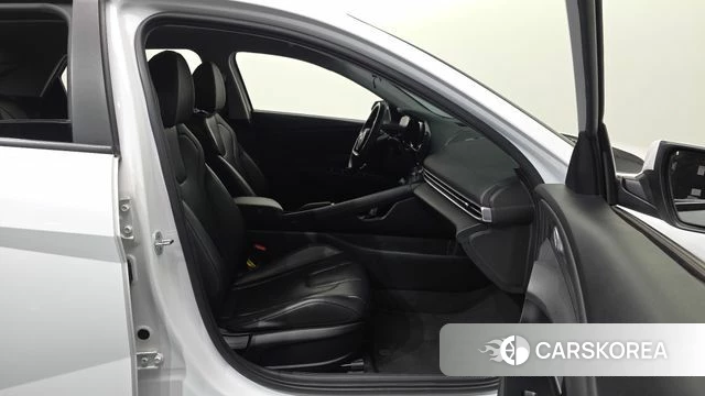 Hyundai Avante (CN7) 2022 Белый из Кореи, фото 2