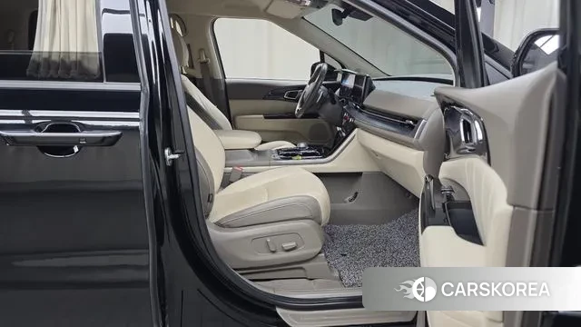 Kia Carnival 4th generation 2022 Черный из Кореи, фото 2