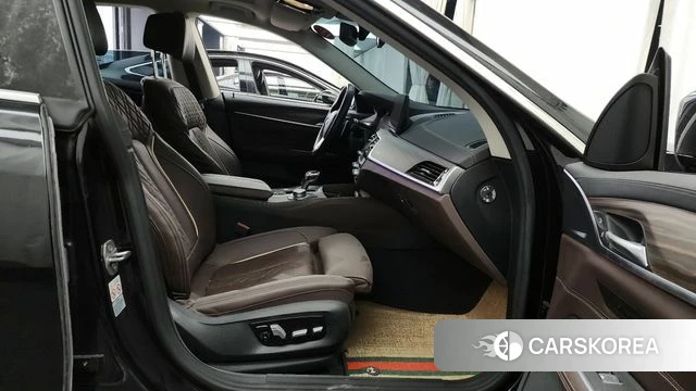 BMW 6 Series GT (G32) 2022 Черный из Кореи, фото 2