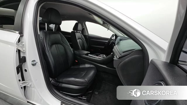 Hyundai Sonata (DN8) 2021 Белый из Кореи, фото 2