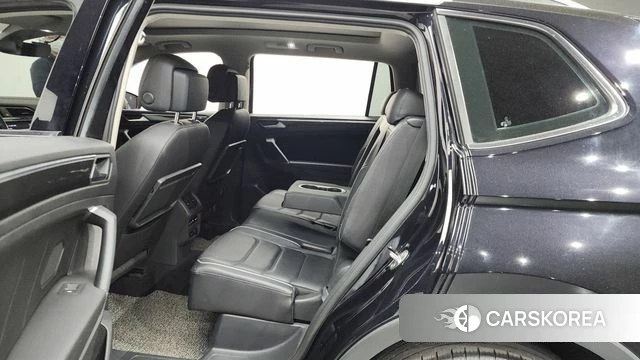 Volkswagen Tiguan Allspace 2020 Черный из Кореи, фото 2
