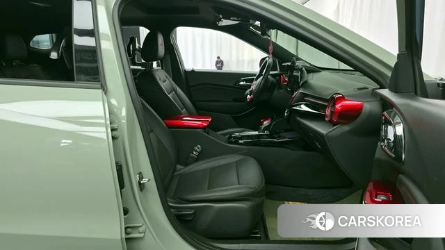 Chevrolet (GM Daewoo) Trax Crossover 2023 Зеленый из Кореи, фото 2