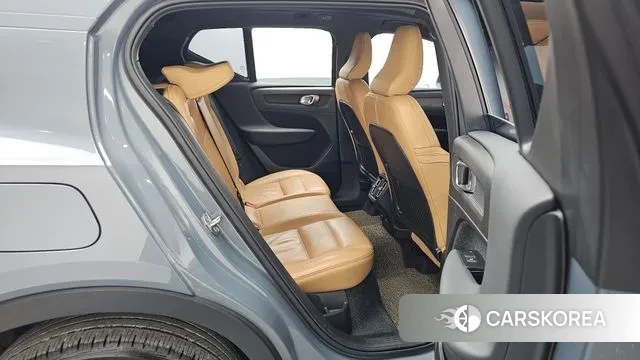 Volvo XC40 2021 Серый из Кореи, фото 2