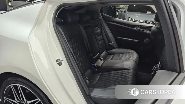 Kia Stinger Meister 2022 Белый из Кореи, фото 2