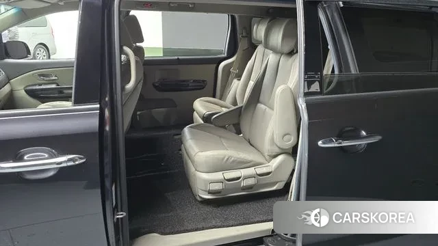 Kia The New Carnival 2020 Серый из Кореи, фото 2