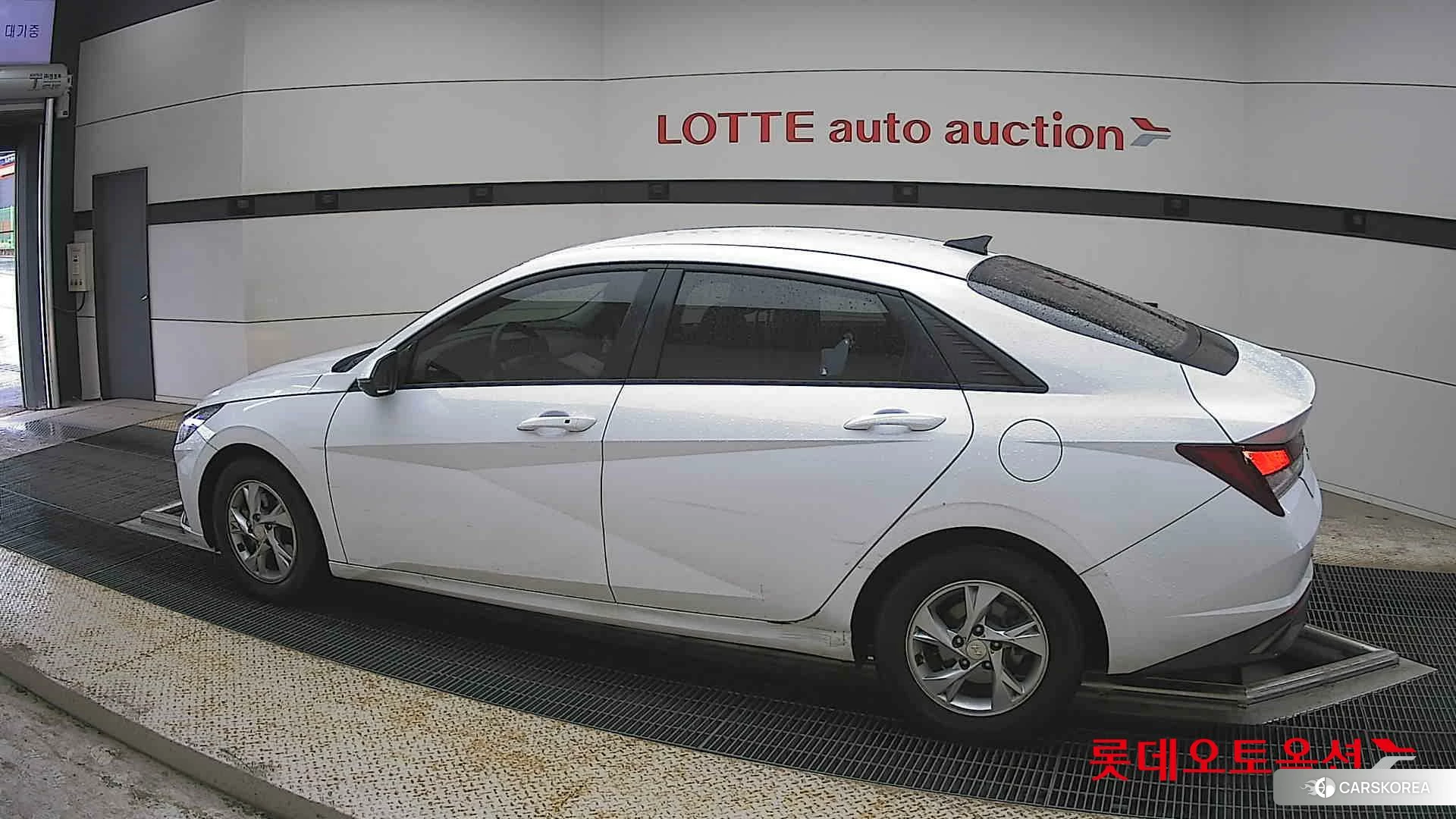 Hyundai Avante 2021 Polar White из Кореи, фото 2