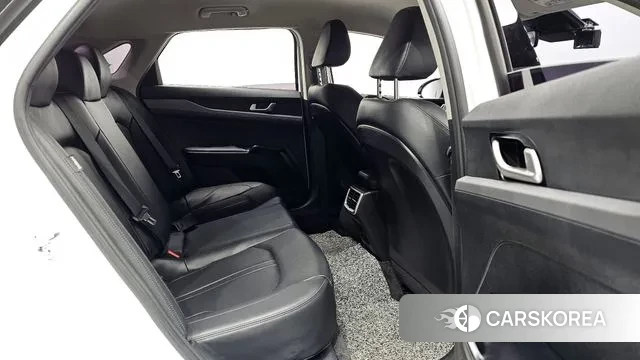 Kia K5 3rd generation 2022 Белый из Кореи, фото 2