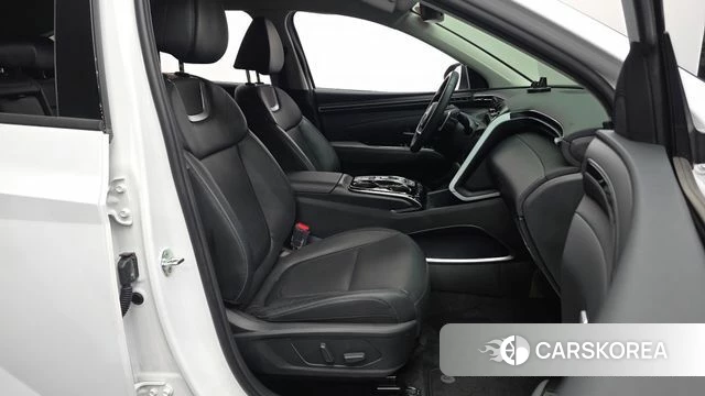 Hyundai Tucson (NX4) 2021 Белый из Кореи, фото 2