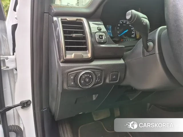 Ford Ranger 3rd Generation 2021 Белый из Кореи, фото 2