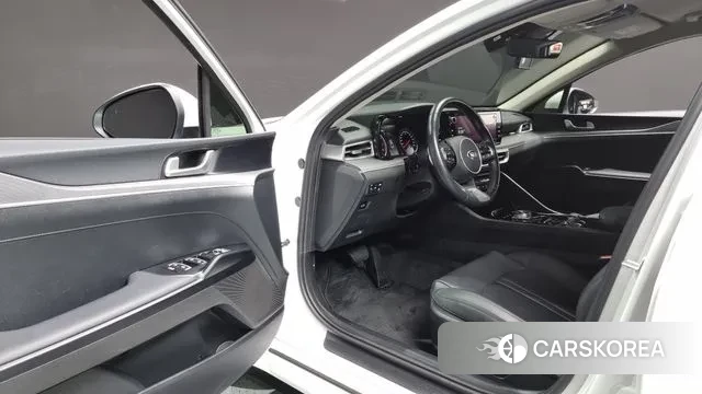 Kia K5 3rd generation 2021 Белый из Кореи, фото 2