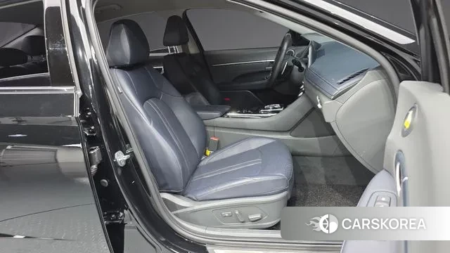 Hyundai Sonata (DN8) 2021 Черный из Кореи, фото 2