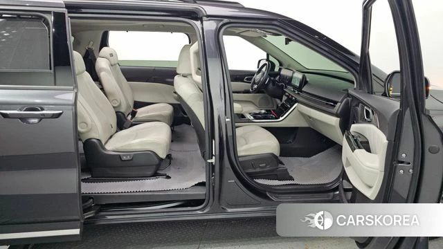 Kia Carnival 4th generation 2022 Серый из Кореи, фото 2