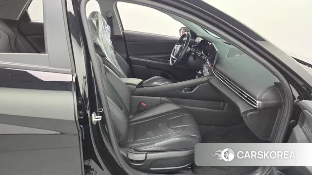 Hyundai Avante (CN7) 2021 Черный из Кореи, фото 2