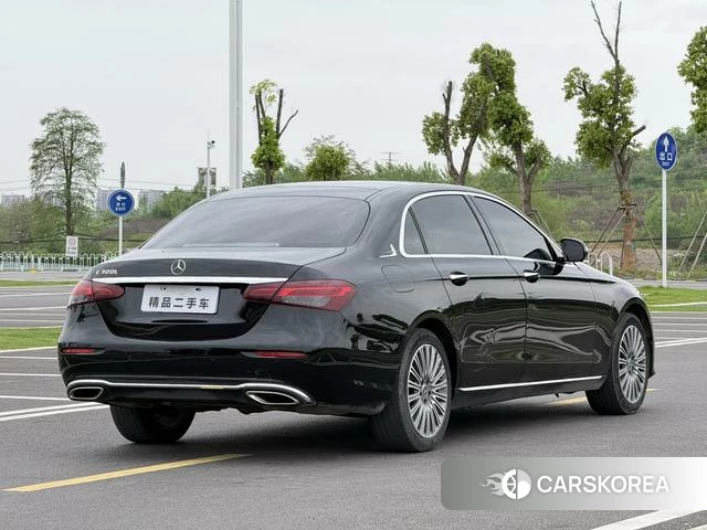 Mercedes-Benz E-class 2022 Черный из Китая, фото 2