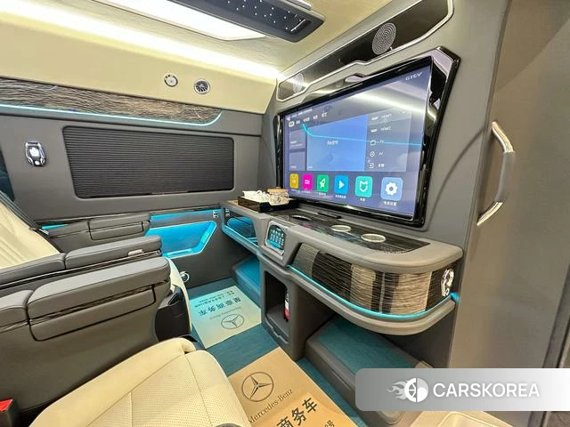 Toyota Hiace 2026 Черный из Китая, фото 2