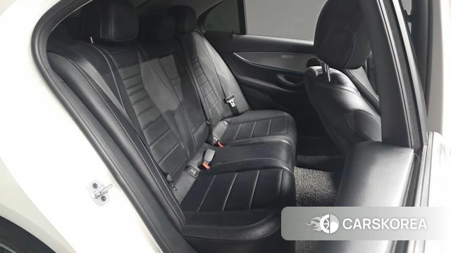 Mercedes-Benz E-Class W213 2019 Белый из Кореи, фото 2