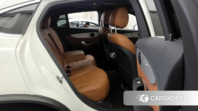 Mercedes-Benz GLC-Class X253 2022 Белый из Кореи, фото 2