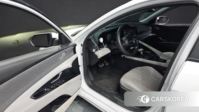 Hyundai Avante (CN7) 2021 Белый из Кореи, фото 2