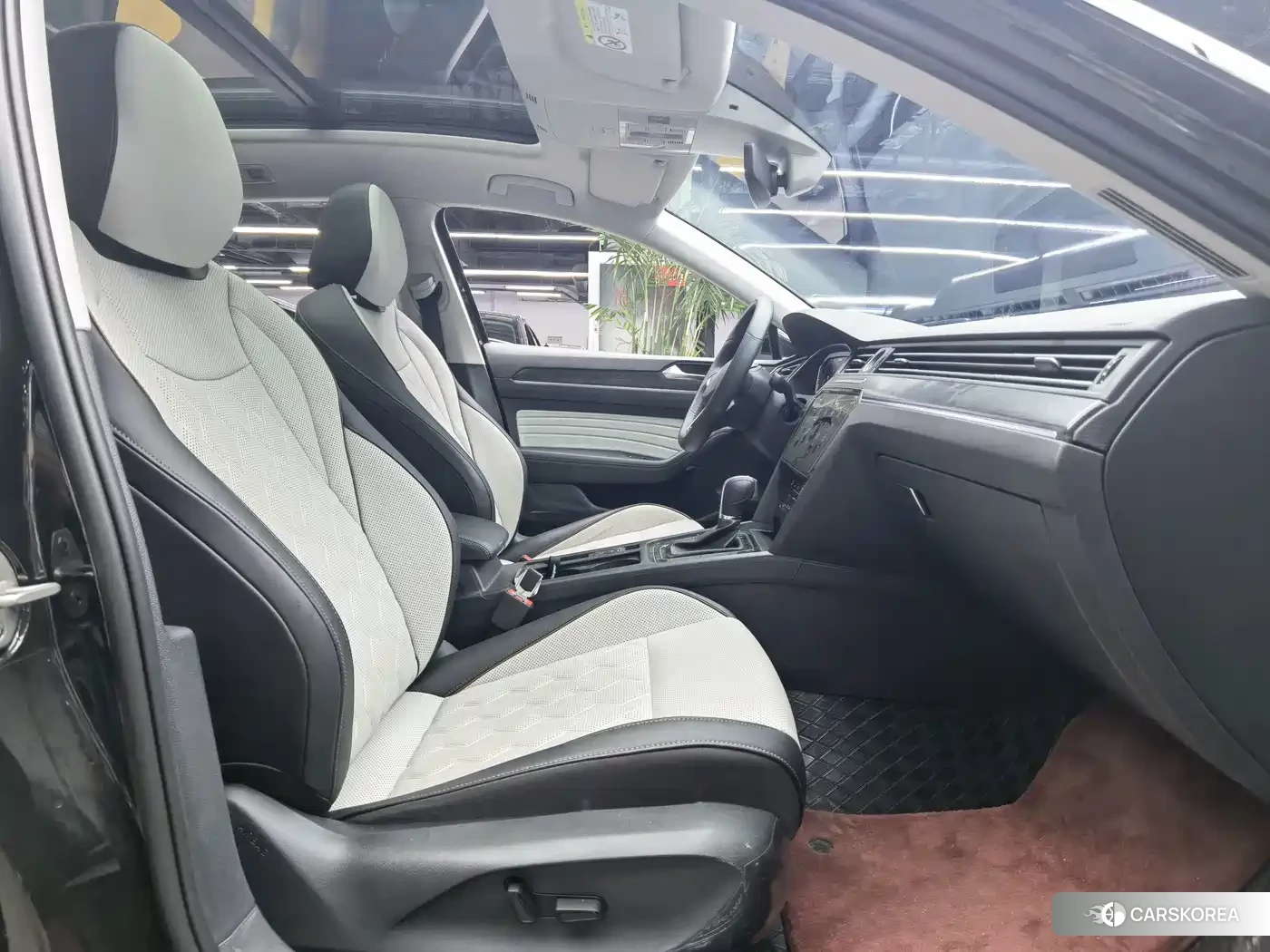 Volkswagen Magotan 2026 Черный из Китая, фото 2
