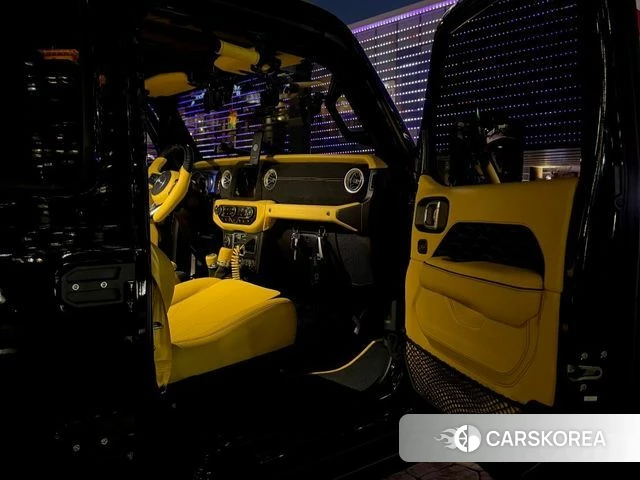 Jeep Wrangler (JL) 2023 Черный из Кореи, фото 2