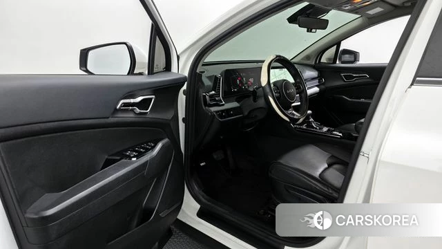 Kia Sportage 5th Generation 2022 Белый из Кореи, фото 2