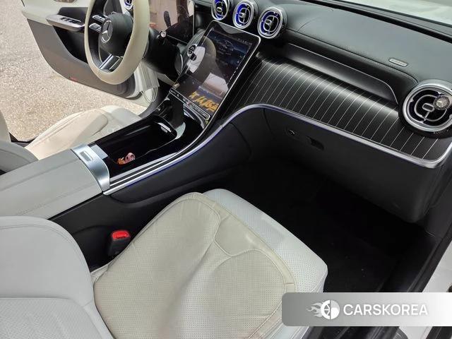 Mercedes-Benz GLC-Class X254 2024 Белый из Кореи, фото 2