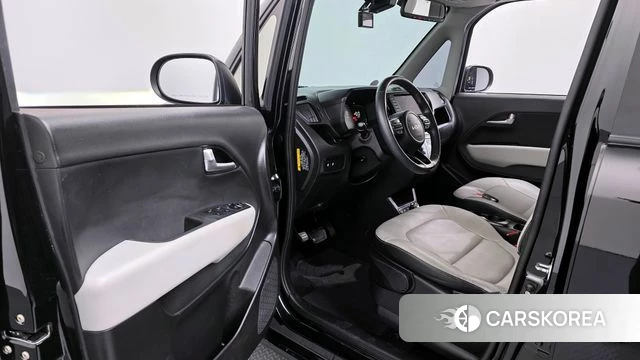 Kia The New Kia Ray 2023 Черный из Кореи, фото 2