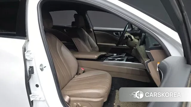 Kia K8 Hybrid 2022 Белый из Кореи, фото 2