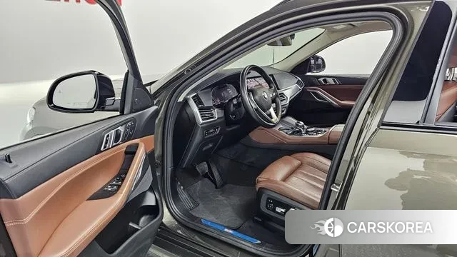 BMW X6 (G06) 2020 Песочный из Кореи, фото 2