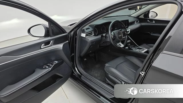 Kia K5 3rd generation 2022 Черный из Кореи, фото 2