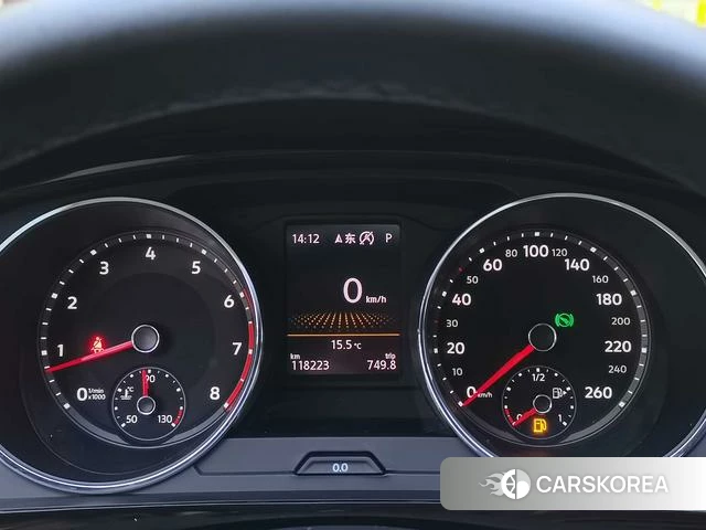 Volkswagen Tiguan L 2019 Серебристо-серый из Китая, фото 2
