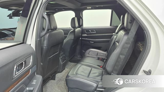 Ford Explorer 2019 Белый из Кореи, фото 2
