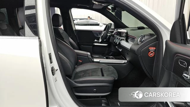 Mercedes-Benz GLB-Class X247 2024 Белый из Кореи, фото 2