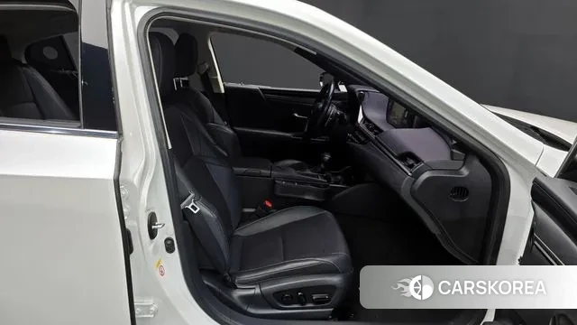 Lexus ES300h 7th generation 2019 Белый из Кореи, фото 2