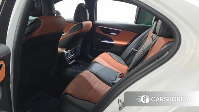Mercedes-Benz C-Class W206 2025 Белый из Кореи, фото 2