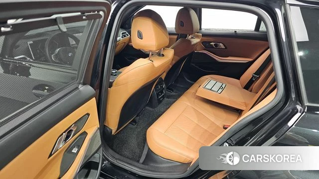 BMW 3 Series (G20) 2025 Черный из Кореи, фото 2