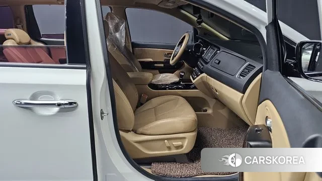 Kia The New Carnival 2018 Белый из Кореи, фото 2