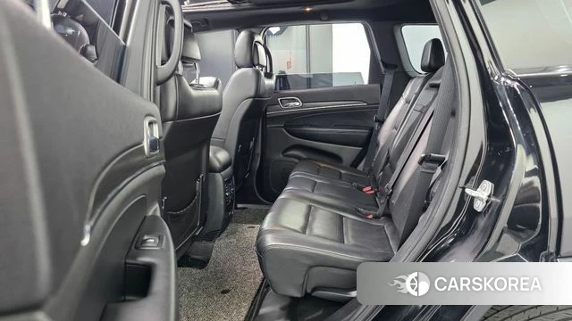 Jeep Grand Cherokee 2018 Черный из Кореи, фото 2