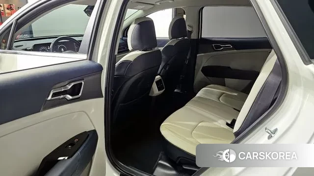 Kia Sportage 5th Generation 2022 Белый из Кореи, фото 2