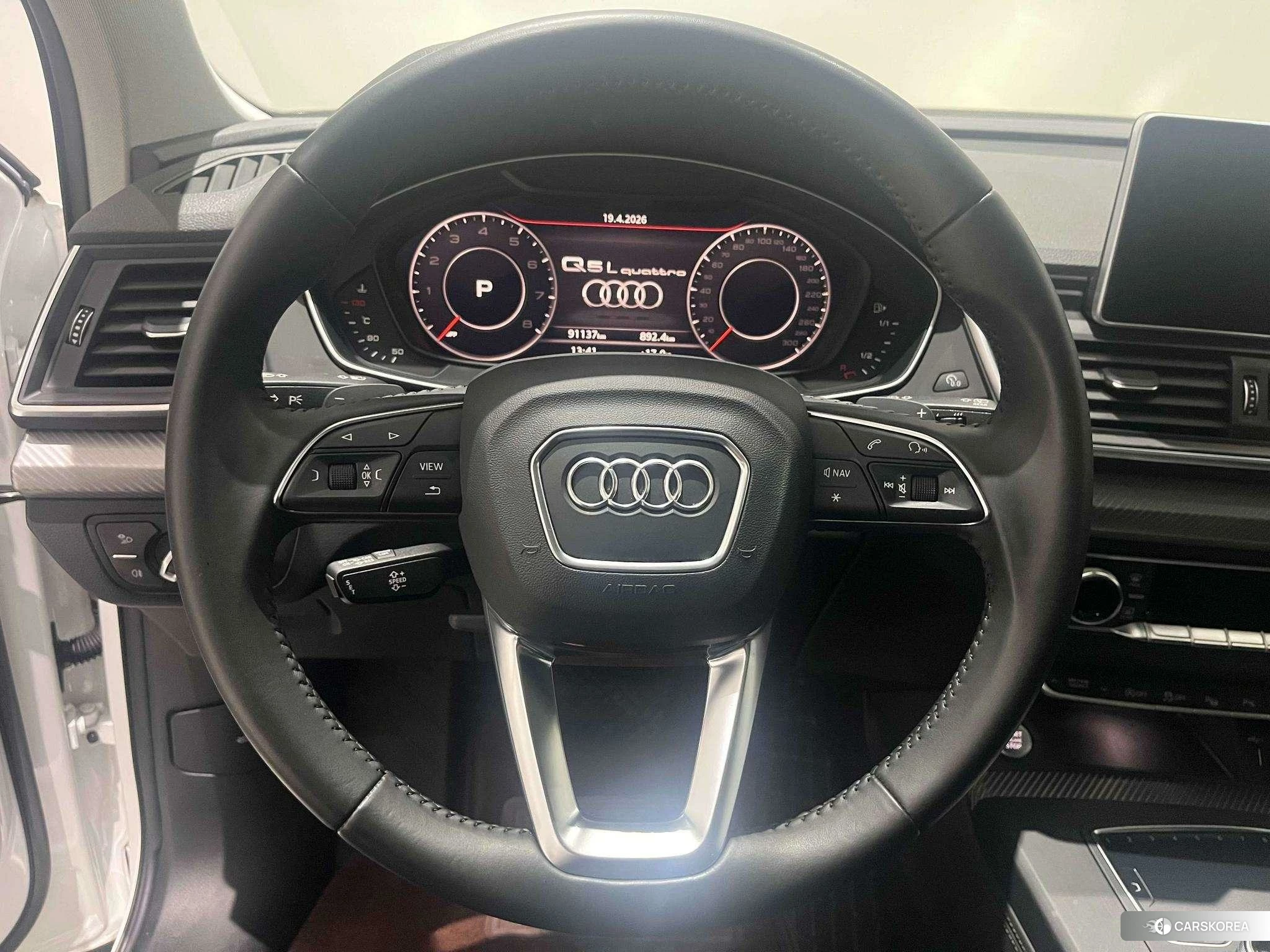 Audi Q5L 2019 Белый из Китая, фото 2
