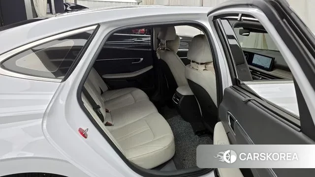 Hyundai Sonata D Edge (DN8) 2023 Белый из Кореи, фото 2