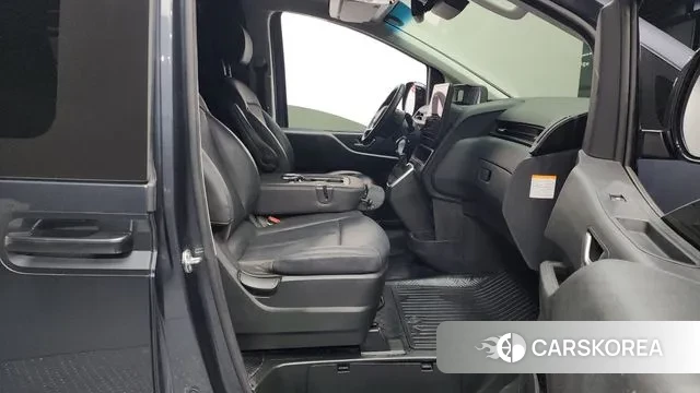 Hyundai Staria 2024 Серый из Кореи, фото 2